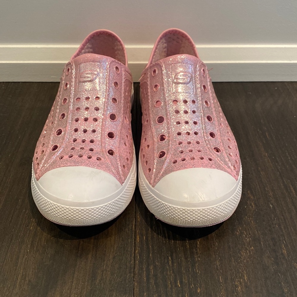 Skechers Guzman Steps Shoes